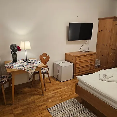 Oda ve Kahvaltı Buchner