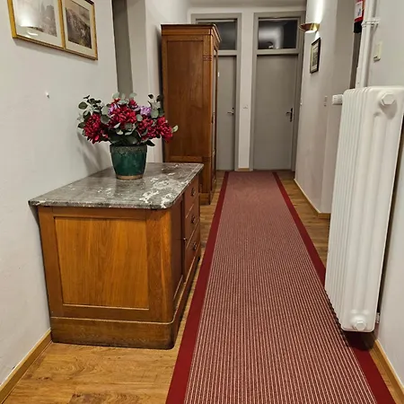 Bed & Breakfast Buchner 2*